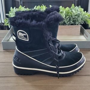 Sorel Tivoli ii Women's Winter/Snow Short Suede Boots